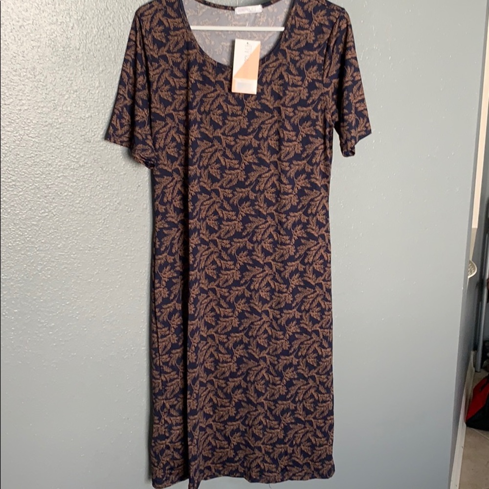 Large Honey & Lace Auburn dress